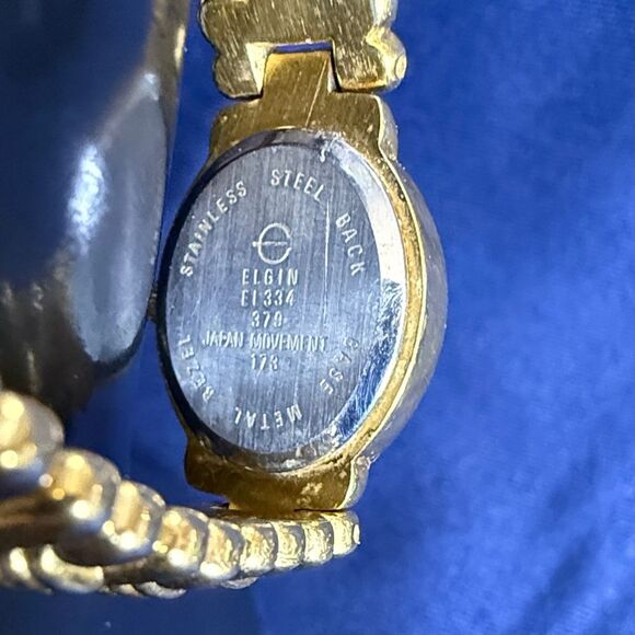 Elgin Women's Gold-Tone Quartz Watch - Picture 2 of 5